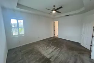 3504 74th Ave Cir E, Sarasota, FL 34243 - Photo 13