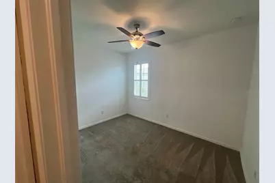 3504 74th Avenue Circle E, Sarasota, FL 34243 - Photo 19