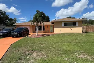 2715 Heather Pl, Sarasota, FL 34235 - Photo 1
