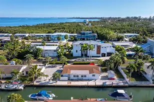 691 Tarawitt Dr, Longboat Key, FL 34228 - Photo 33
