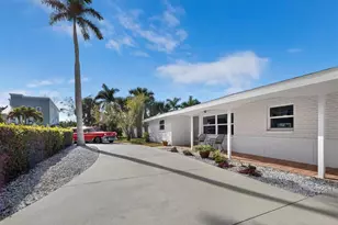 691 Tarawitt Dr, Longboat Key, FL 34228 - Photo 1