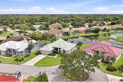 9010 Ashbourne Court, Sarasota, FL 34238 - Photo 3
