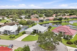 9010 Ashbourne Ct, Sarasota, FL 34238 - Photo 3