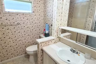 1812 Cypress Point Ln, Sarasota, FL 34234 - Photo 21