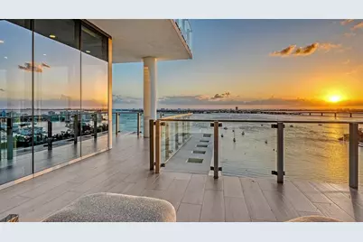 605 S Gulfstream Avenue #13, Sarasota, FL 34236 - Photo 1