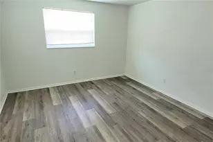 2975 Louise St, Sarasota, FL 34237 - Photo 29