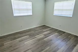 2975 Louise St, Sarasota, FL 34237 - Photo 27