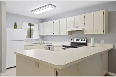 6033 34th Street W #20, Bradenton, FL 34210 - Photo 11