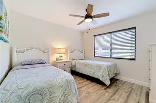 1711 Pelican Cove Rd, Sarasota, FL 34231 - Photo 27
