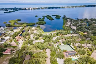 1601 Bayhouse Point Dr, Sarasota, FL 34231 - Photo 35