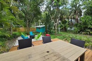 1250 46th St, Sarasota, FL 34234 - Photo 31