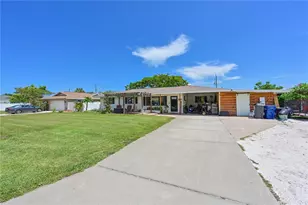 5812 2nd Ave Dr NW, Bradenton, FL 34209 - Photo 1