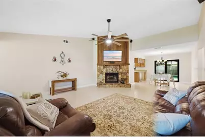 2328 Spring Oaks Circle, Sarasota, FL 34234 - Photo 7