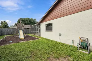 2328 Spring Oaks Cir, Sarasota, FL 34234 - Photo 35