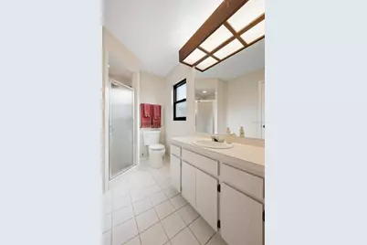 2328 Spring Oaks Circle, Sarasota, FL 34234 - Photo 21