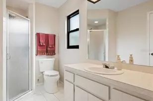 2328 Spring Oaks Cir, Sarasota, FL 34234 - Photo 21