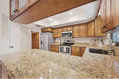 2328 Spring Oaks Circle, Sarasota, FL 34234 - Photo 15