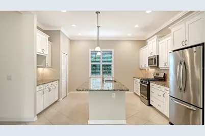 7159 Westhill Court, Lakewood Ranch, FL 34202 - Photo 15