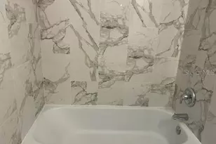 2229 Montclair Dr, Sarasota, FL 34231 - Photo 19