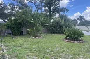 2229 Montclair Dr, Sarasota, FL 34231 - Photo 3