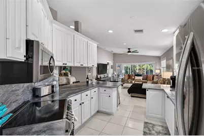 7526 Quinto Dr, Sarasota, FL 34238 - Photo 19