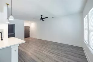 1420 Lakefront Dr, Sarasota, FL 34240 - Photo 11