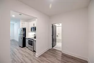 1420 Lakefront Dr, Sarasota, FL 34240 - Photo 15
