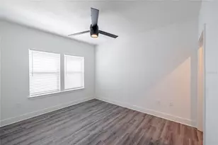 1420 Lakefront Dr, Sarasota, FL 34240 - Photo 27