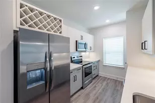 1420 Lakefront Dr, Sarasota, FL 34240 - Photo 5