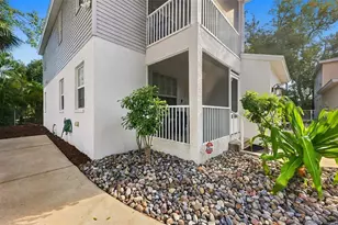 516 Howard Ct, Sarasota, FL 34236 - Photo 3