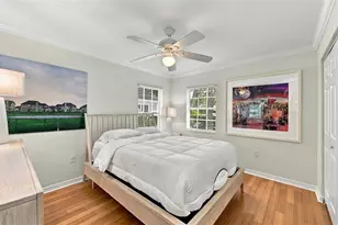 516 Howard Ct, Sarasota, FL 34236 - Photo 17