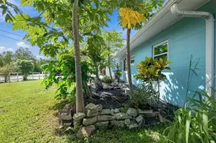 1831 Bayshore Dr, Terra Ceia, FL 34250 - Photo 49