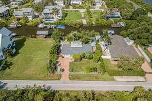 1831 Bayshore Dr, Terra Ceia, FL 34250 - Photo 3