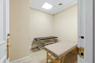 750 N Tamiami Trail, Sarasota, FL 34236 - Photo 29