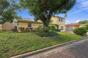 2801 W San Isidro St, Tampa, FL 33629 - Photo 3