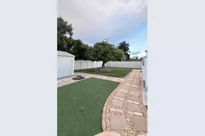 3107 Bayshore Gardens Parkway, Bradenton, FL 34207 - Photo 13