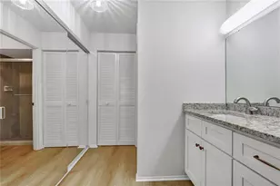 597 Lakeside Dr, Bradenton, FL 34210 - Photo 23