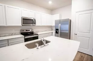 2822 Newbern Banks Dr, Bradenton, FL 34208 - Photo 5