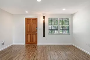 2510 Bispham Rd, Sarasota, FL 34231 - Photo 9