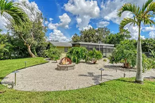 2510 Bispham Rd, Sarasota, FL 34231 - Photo 37