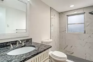 2510 Bispham Rd, Sarasota, FL 34231 - Photo 27
