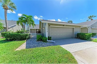 3403 Avenida Madera #B, Bradenton, FL 34210 - Photo 1