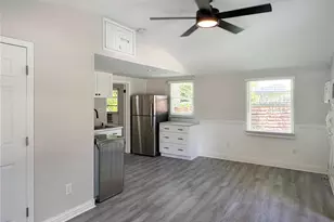 1818 Worrington St, Sarasota, FL 34231 - Photo 3