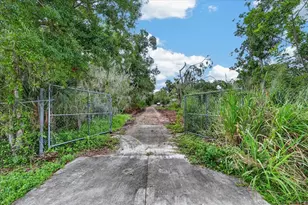 2140 Desoto Rd, Sarasota, FL 34234 - Photo 89