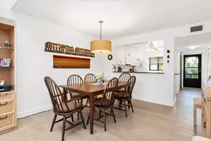 1519 Pelican Point Dr, Sarasota, FL 34231 - Photo 11