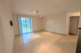 5001 Baraldi Cir, Sarasota, FL 34235 - Photo 11