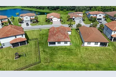 13723 Green Hammock Place, Lakewood Ranch, FL 34211 - Photo 47