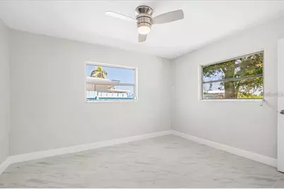 203 22nd Street NE, Bradenton, FL 34208 - Photo 13