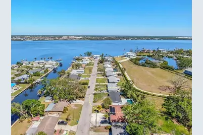 203 22nd Street NE, Bradenton, FL 34208 - Photo 21