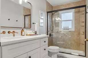 3137 Campbell St, Sarasota, FL 34231 - Photo 5